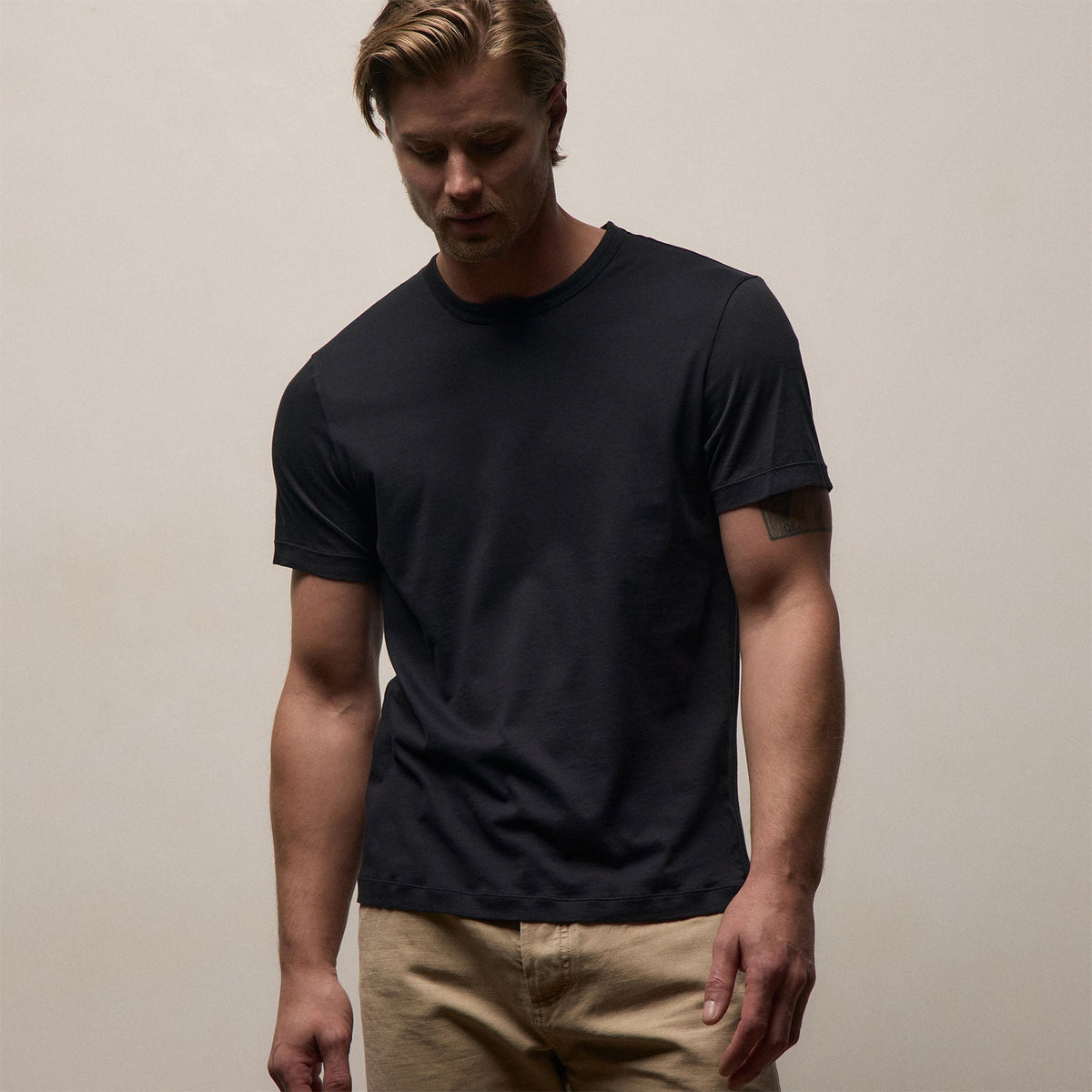 Coffret Cadeau Ras du Cou Brossé Homme - Noir/Profond/Blanc