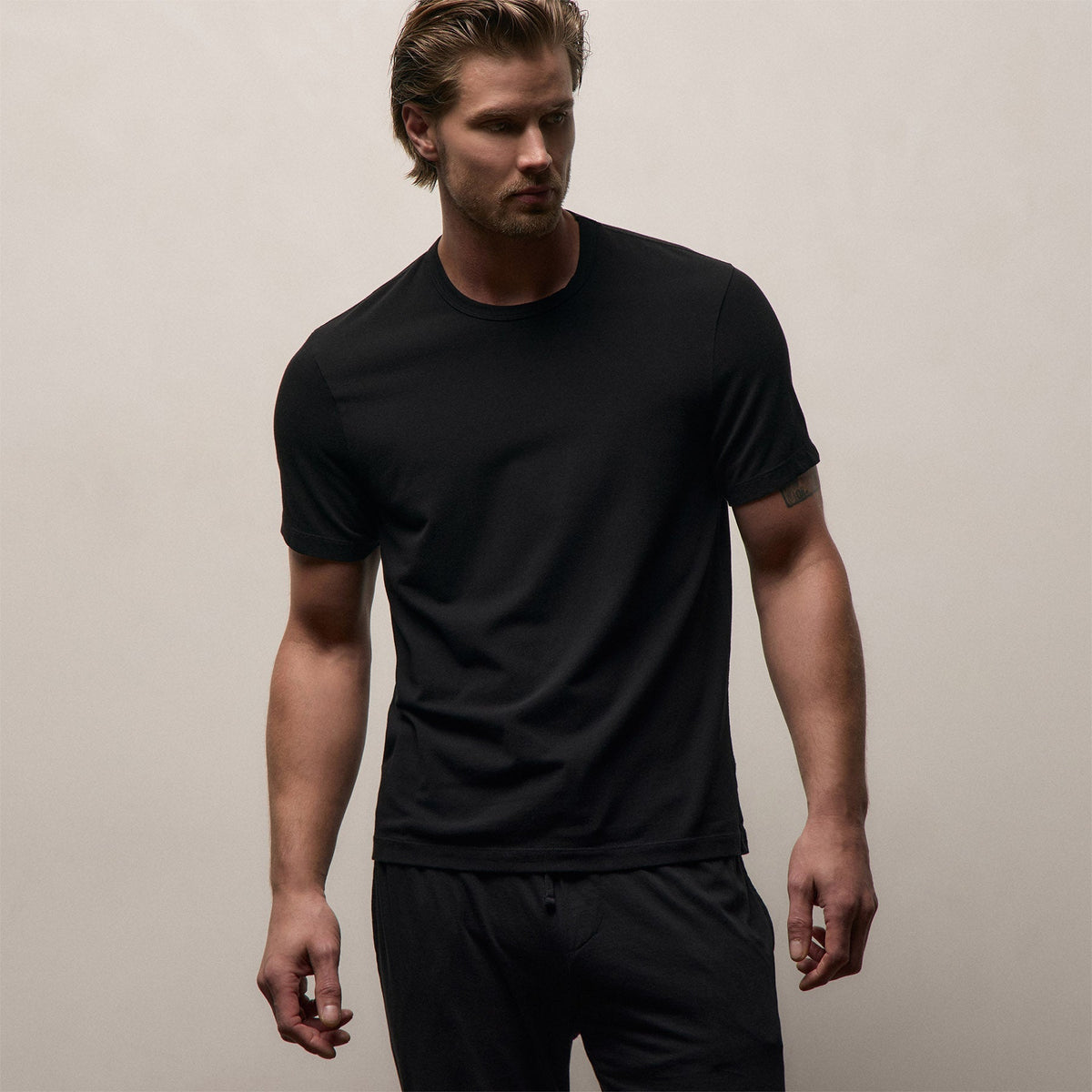 T-shirt de détente en jersey amélioré - Noir