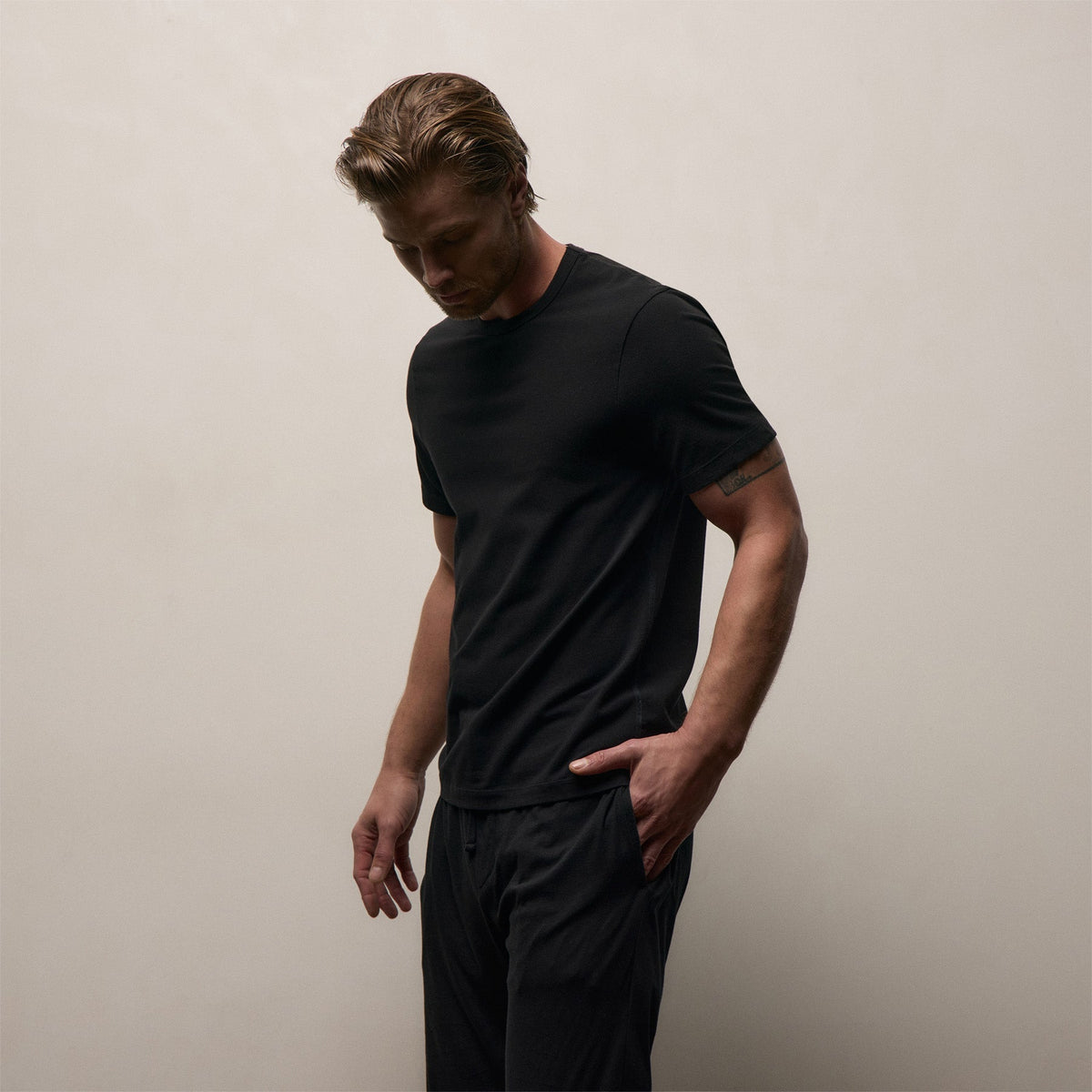 T-shirt de détente en jersey amélioré - Noir