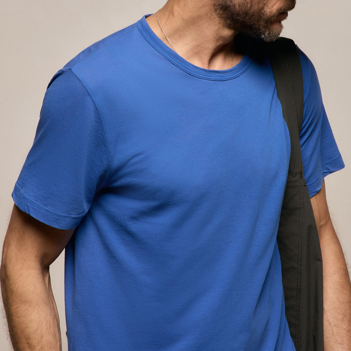 Maillot transparent col rond – Bleu baltique