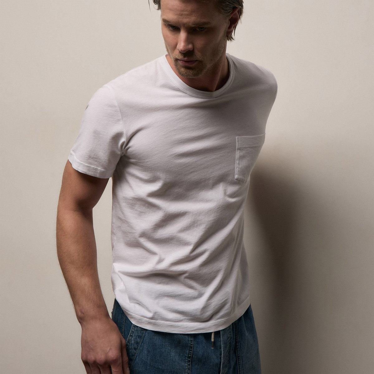 T-shirt léger en jersey à poche – Blanc